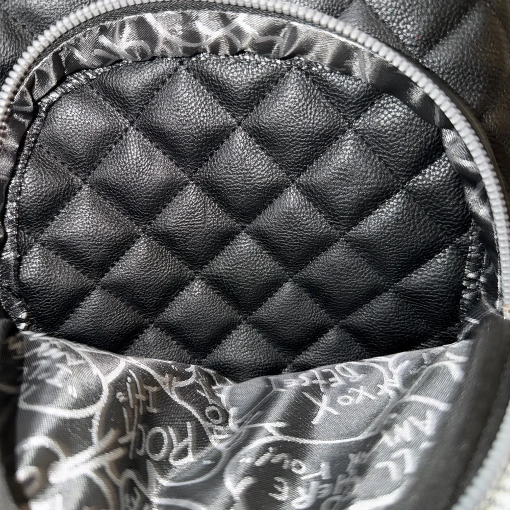 BETSEY JOHNSON WOMEN'S DIAMOND QUILT KITCH BACKPACK